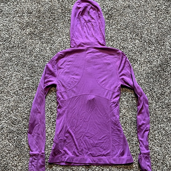 Lululemon 1/2 Zip Pullover Top - Picture 7 of 9